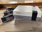 Vtg 1985 NINTENDO Console NES 001 Untested OEM RF Cable 2 OEM pads Authentic