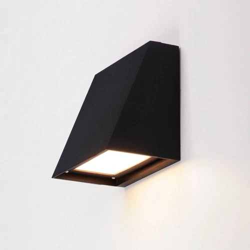 Maxim Pathfinder 5 1/2" High Bronze LED Outdoor Wall Light - Picture 1 of 5