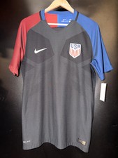 USA SOCCER USMNT 2017-2018 ORIGINAL JERSEY Size L