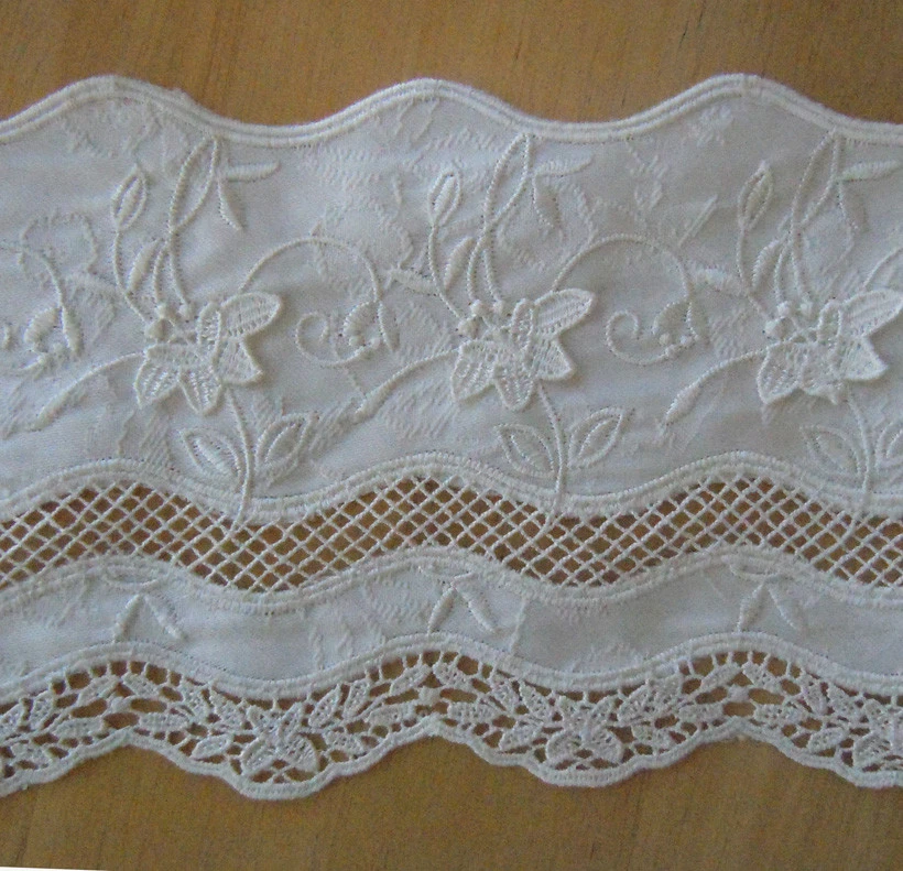 4.5''Wide Ivory Vintage Cotton Fabric with Embroidered Rayon Venise Flower b0165 - Image 2 of 2