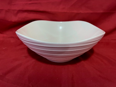 Mikasa Swirl Square White Vegetable Serving Bowl 1/4