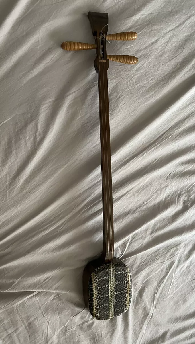 Shamisen lute on sale
