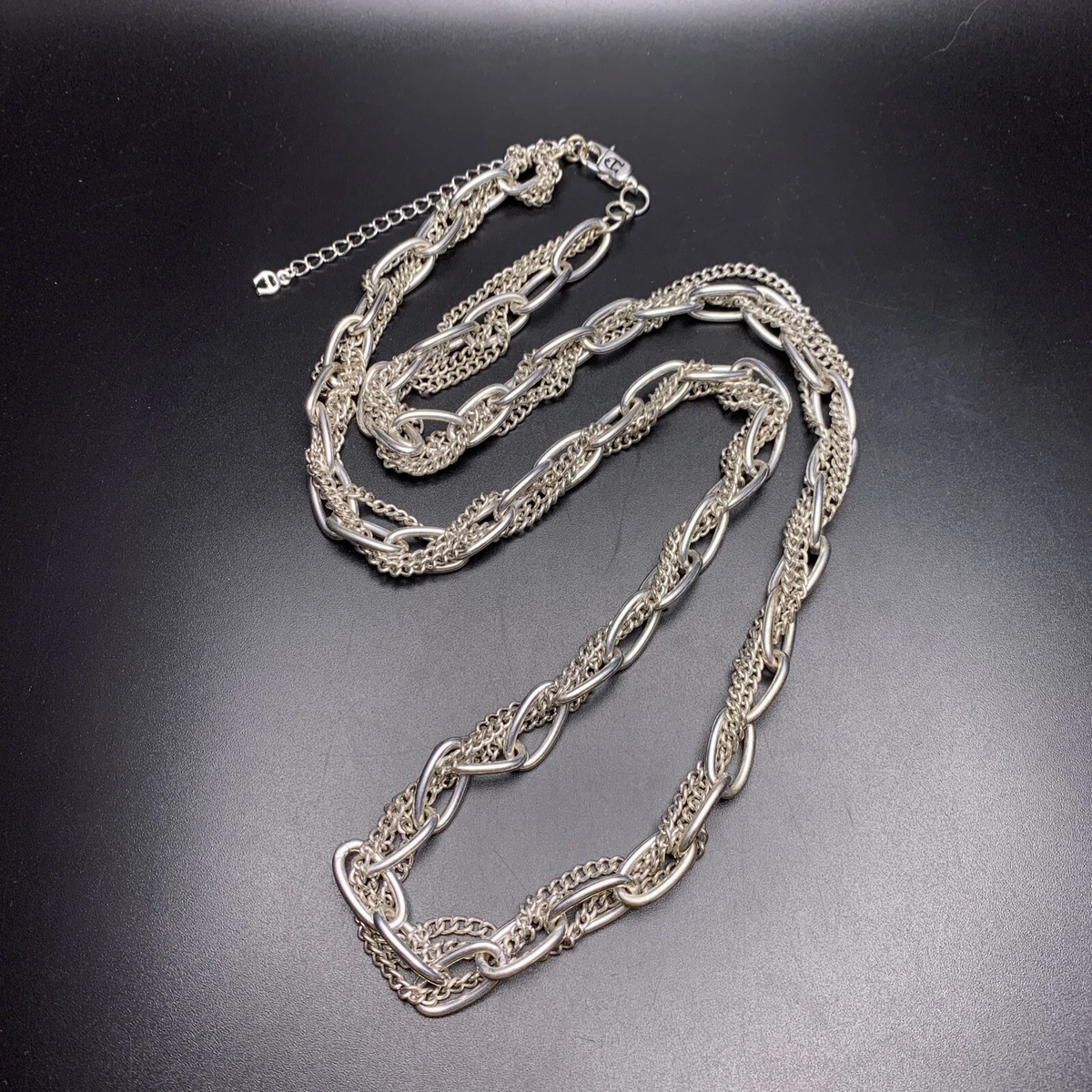 Collier Long Etienne Aigner – Perle & Cristaux – Ton Argent – Style Élégant Extra Long (107 Cm)