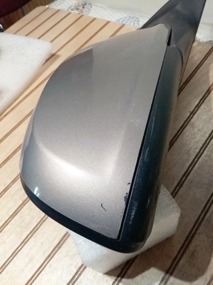 ESPEJO RETROVISOR ELÉCTRICO SATURNO AURA LADO DEL PASAJERO ANTIGUO MARRÓN FABRICANTE DE EQUIPOS ORIGINALES 2007-2009 Foto 2 de 4