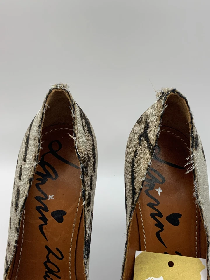 Lanvin Tan Animal Print Pump Heels w/ Bows, Size 35 (IT) 5 (US) - Image 3 of 4