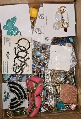 Costume Jewelry Lot ALL WEARABLE 7+lbs. Vintage-Mod Treasure Hunt #113