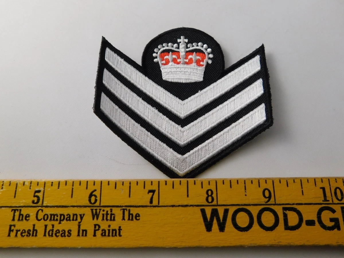 STAFF SARGENT PATCH MILITARY COLLECTOR THREE WHITE CHEVRONS CROWN BRITISH ARMY