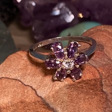 Beautiful Sterling Silver 925  Purple Crystal Flower Ring Size 9 AN824-26 A