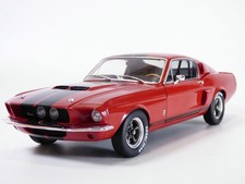 FORD MUSTANG SHELBY GT500 1967 rouge & bandes noires 1/18