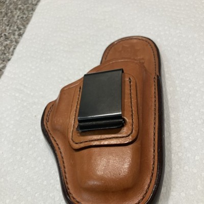 Bianchi Model #100 3613 Leather RH Holster SZ 10A