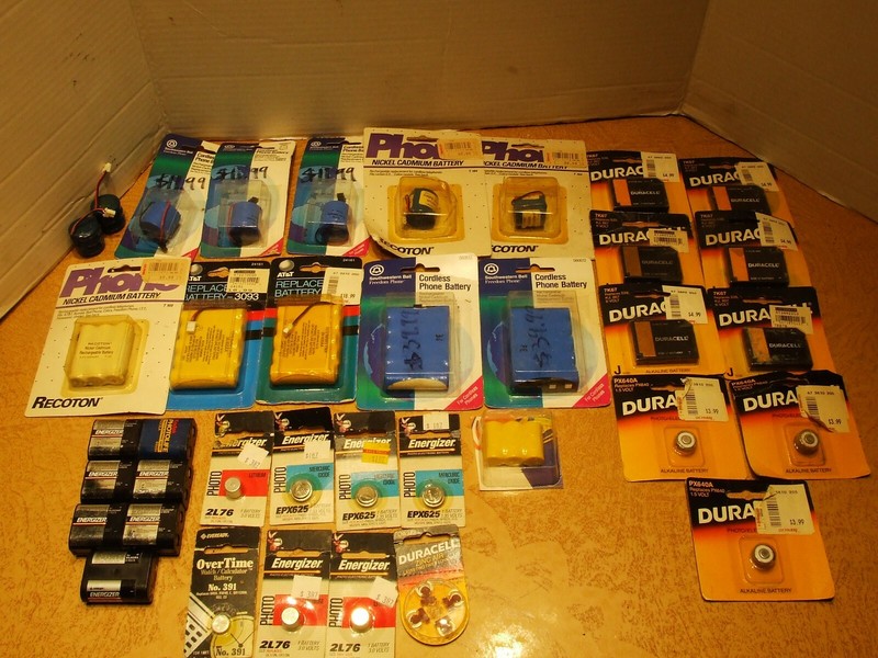 Old Cell Phone Batteries lot of 35 mixed lot conditions unknown vintage