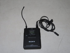 Sony UTX-B2 UHF SYNTHESIZED Transmitter 30-33 566-125-589.875 MHz w/ microphone