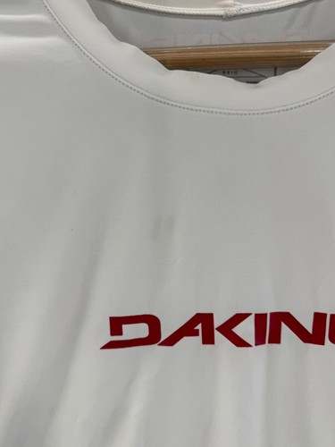 Dakine White T-Shirt Unisex Size Large Red Logo Casual Surf Skate Graphic Tee - Picture 2 of 18