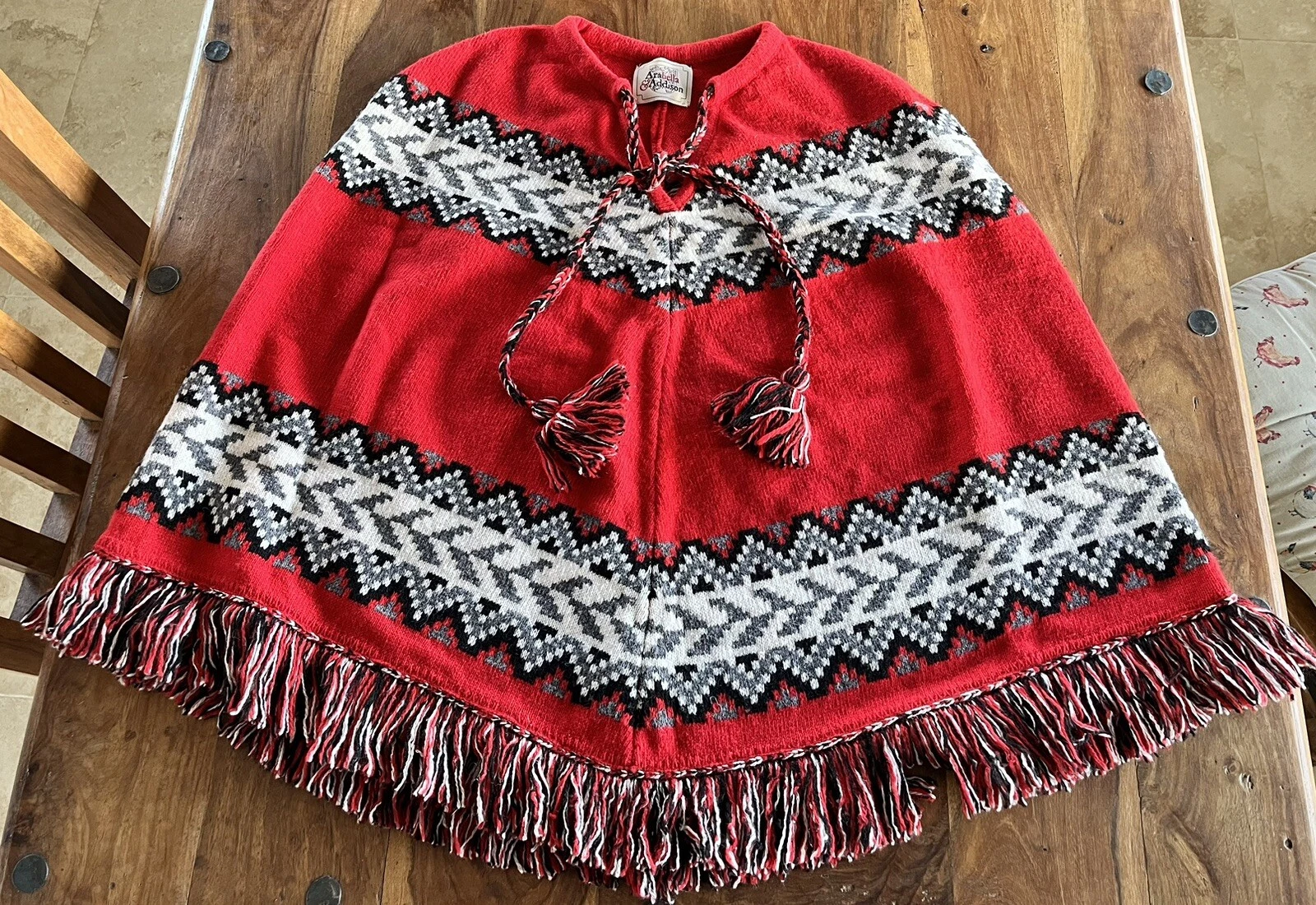 ARABELLA & ADDISON Poncho Cape Lamswool Knitted Jumper Nordic Tassels