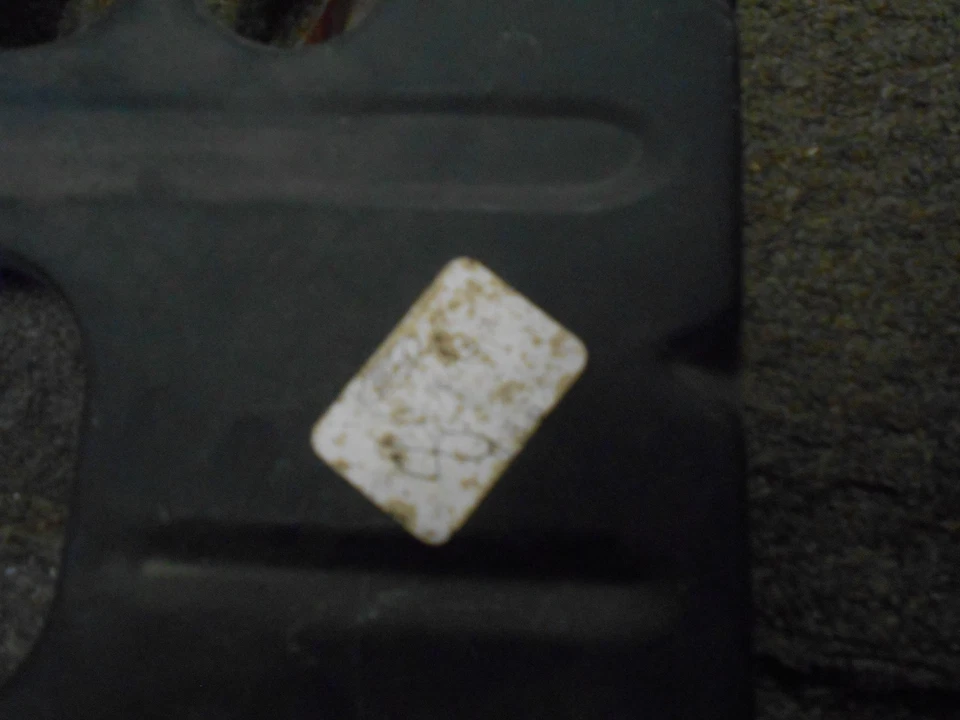 Ford Fairlane Torino Ranchero 1968 69 guardabarros a faros soportes nuevo Foto 3 de 3