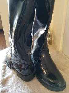 black patent boots size 6