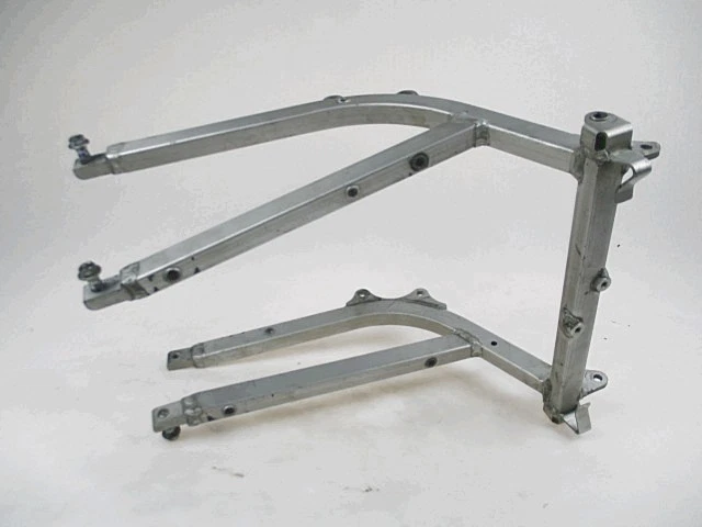 TELAIO POSTERIORE PARTE CENTRALE SUZUKI GSX R 750 1994 - 2003 4120033E20 CENTRAL - Immagine 2 di 2