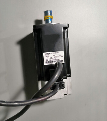 1PC OMRON servo motor R7M-A40030-S1 R7MA40030S1 New In Box
