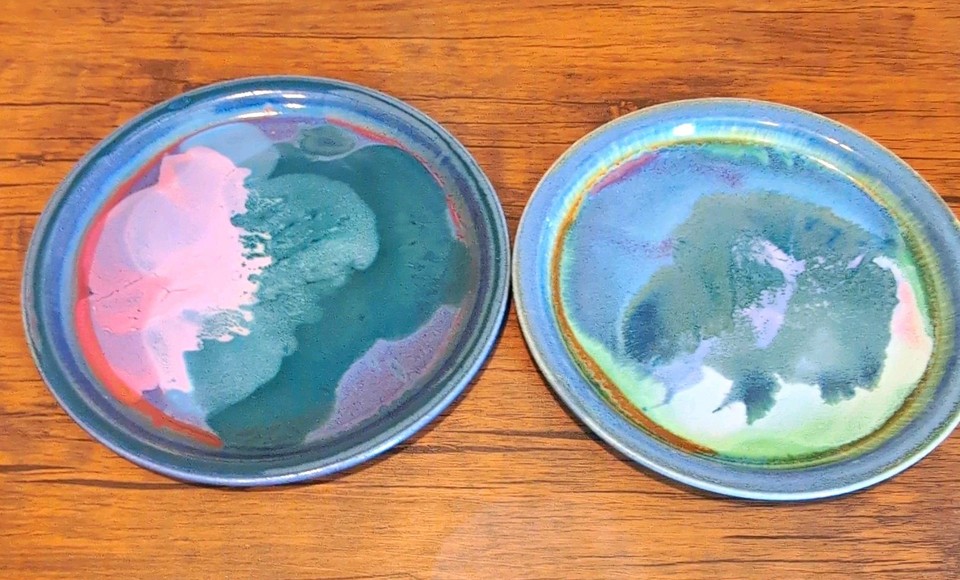Handmade Studio Art Pottery Abstract Glossy Glaze Plates Set of 2 Signed LISA