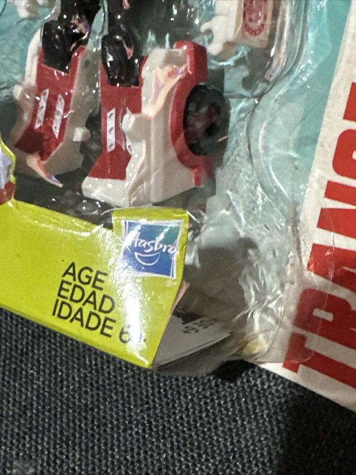 Transformers Robots In Disguise Autobot Ratchet 2015 Hasbro NIB - Image 3 of 4