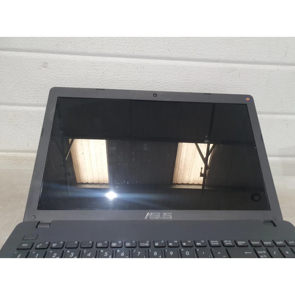 PC Notebook Asus X552C Negra 15.6" LED Intel Core i7 Wi-Fi HDMI USB - Para Piezas - Imagen 2 de 4