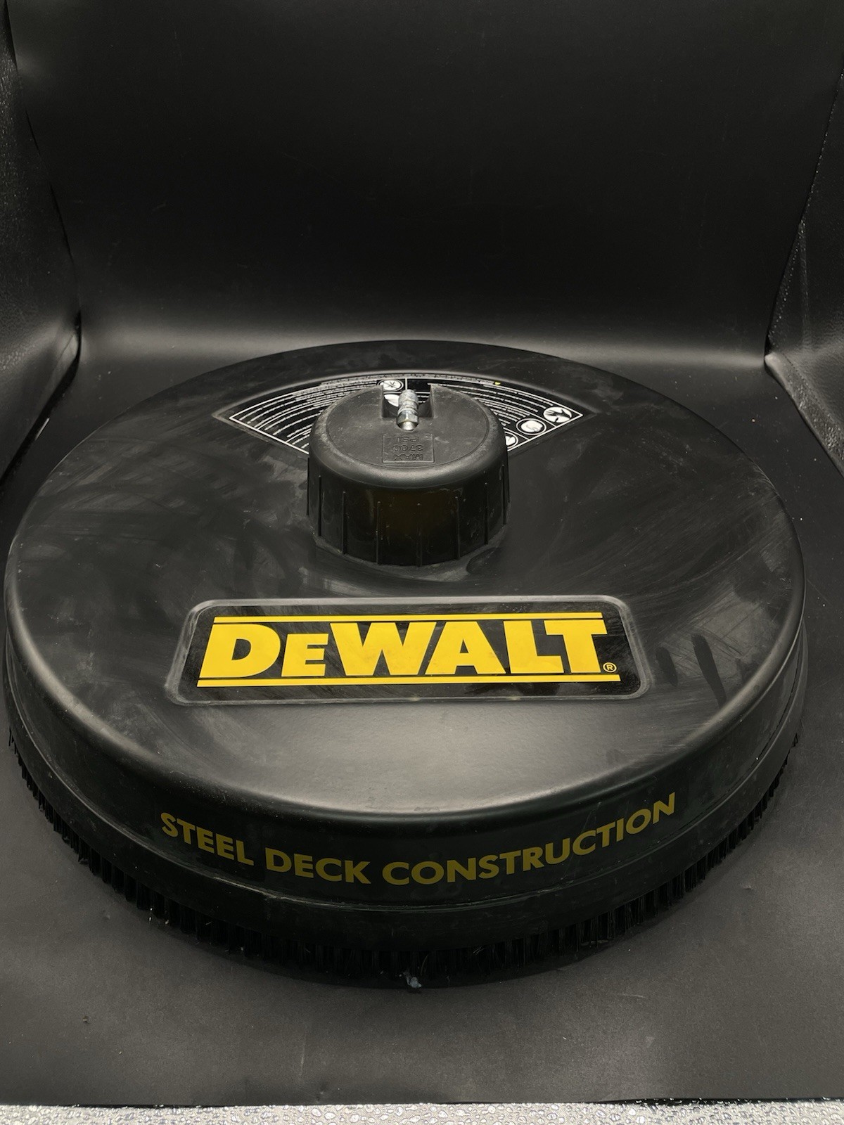 Dewalt 18" Steel Deck Surface Cleaner For Pressure Washer 3700 PSI - DXPA37SC