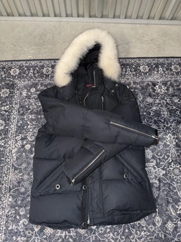 Moose Knuckles Men's 3Q Jacket Black Large  Canada Down L removable hood - product listing photo