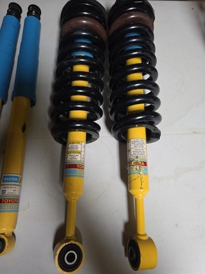 TACOMA TRD OFFROAD純正BILSTEIN ショックアブソーバー 🛻TOYOTA TACOMA TRD Off-Road Bilstein SHOCKS/STRUTS OEM SET 2005