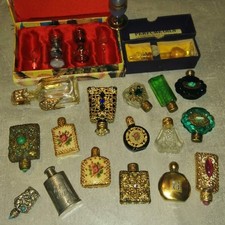 Antike Fläschchen Vintage Parfum Flakons Raritäten Messing Strass Verzierung usw