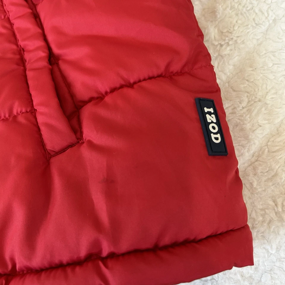 IZOD Abrigo Chaqueta acolchada con capucha para hombre Bolsillos en L Bloque de color Rojo/Negro Invierno Foto 3 de 4