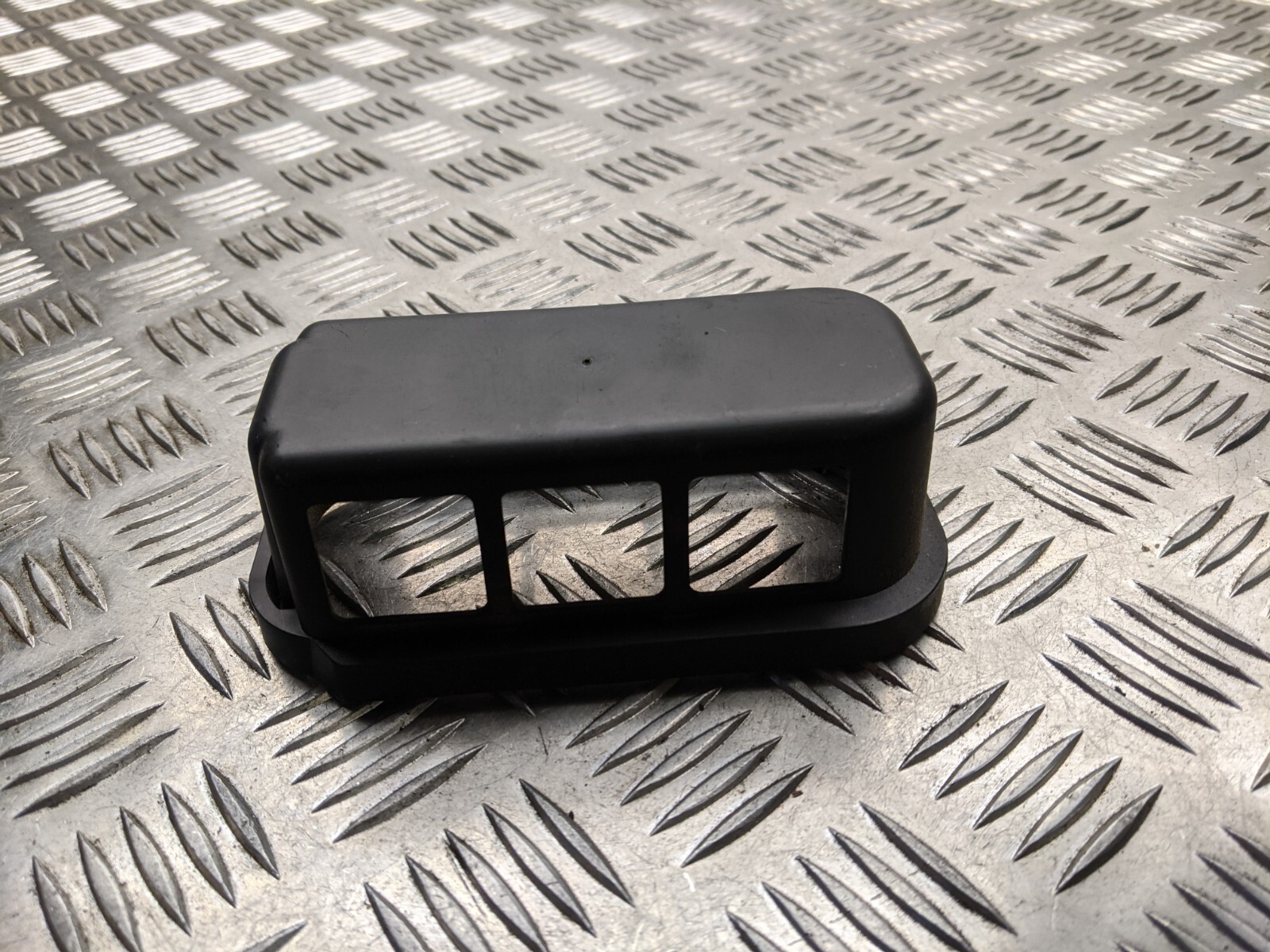 B489 MercedesBenz Channel Vent 9018311845 eBay