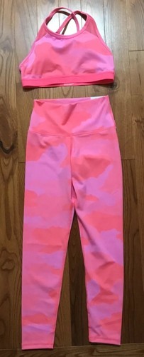 AERIE PINK CAMOUFLAGE SPORTS BRA AND 
