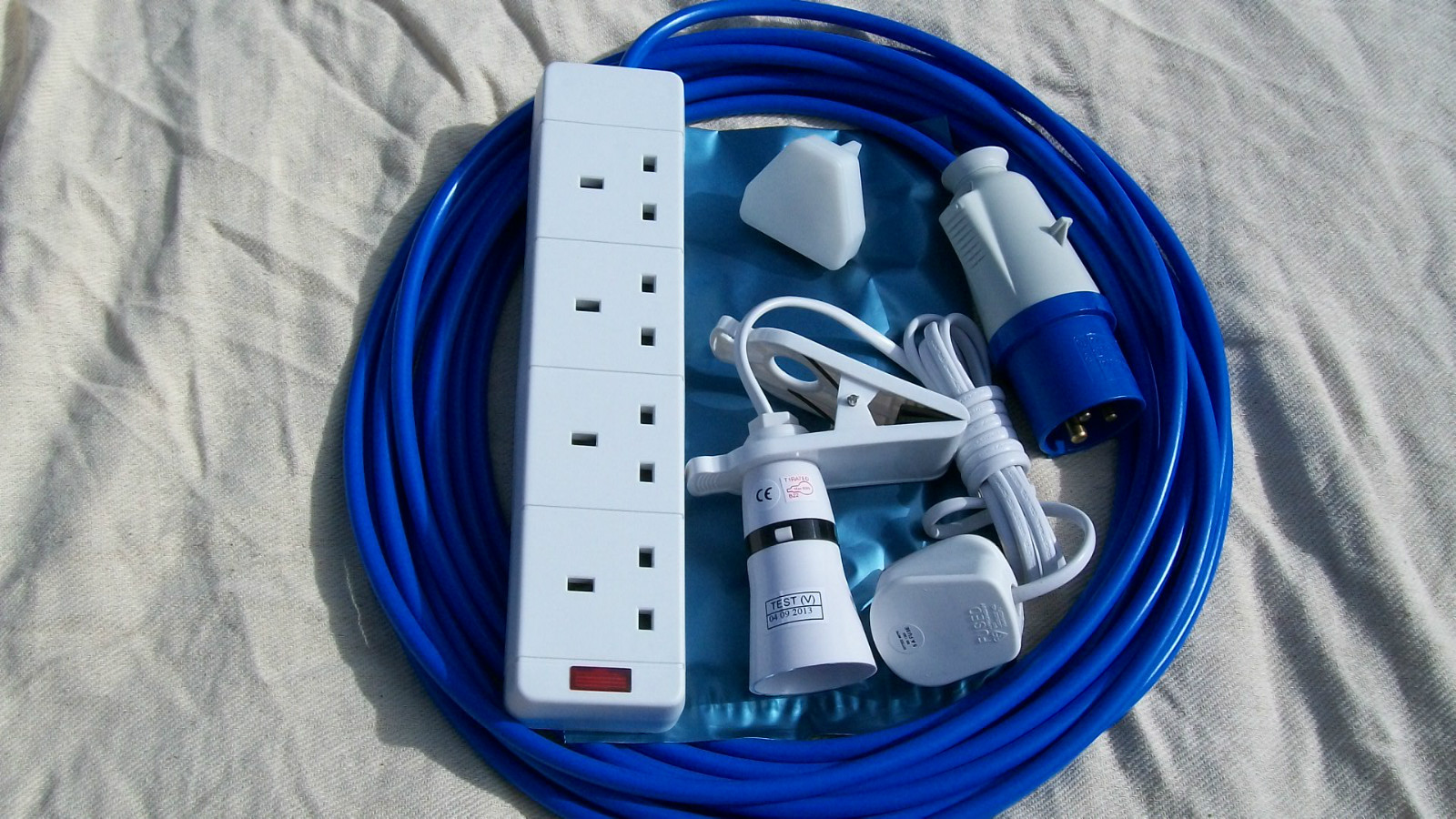 10m CAMPING ELECTRIC HOOK UP WITH CLIP ON LIGHT AND NIGHT LIGHT BLUE eBay