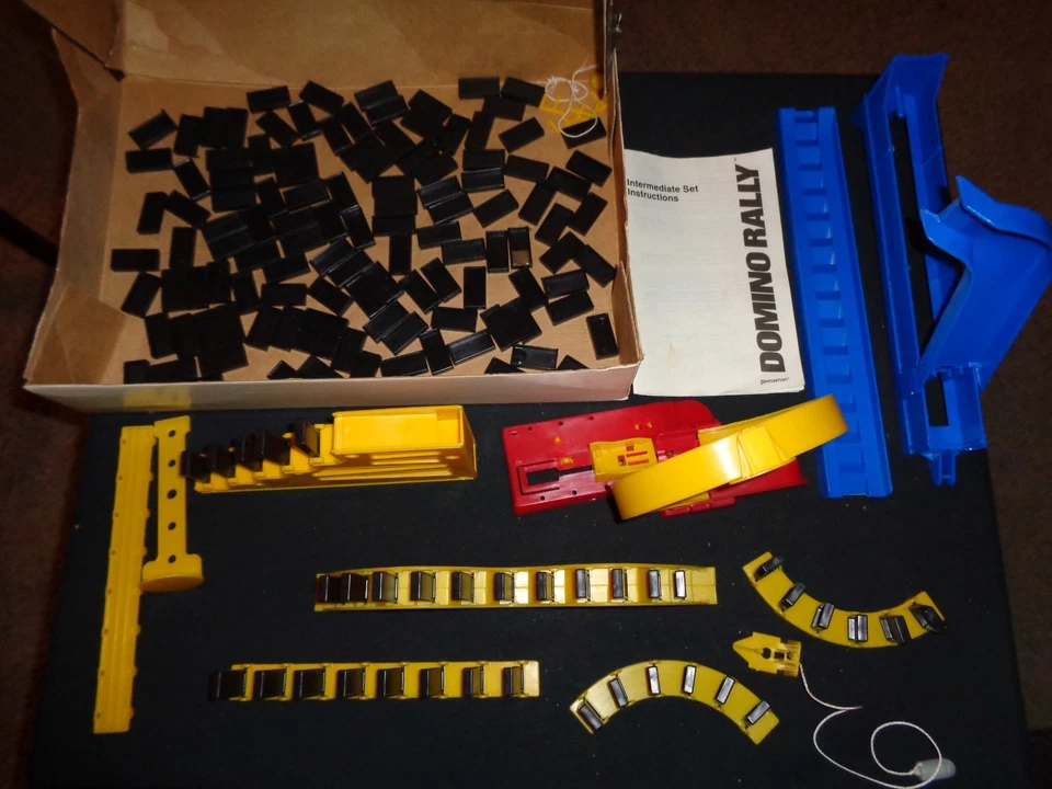 VINTAGE 1989 Domino Rally Intermediate Action Set Game Toy Pressman Complete  - Image 4 of 4