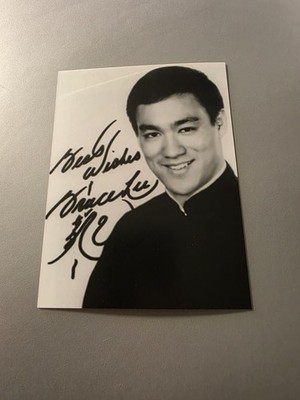 BRUCE LEE - Repro Autograph - Approx 10x13 (1393)