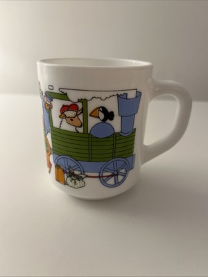 Arcopal France Kinderbecher - Tiere in der Dampflok - Milchglas Vintage