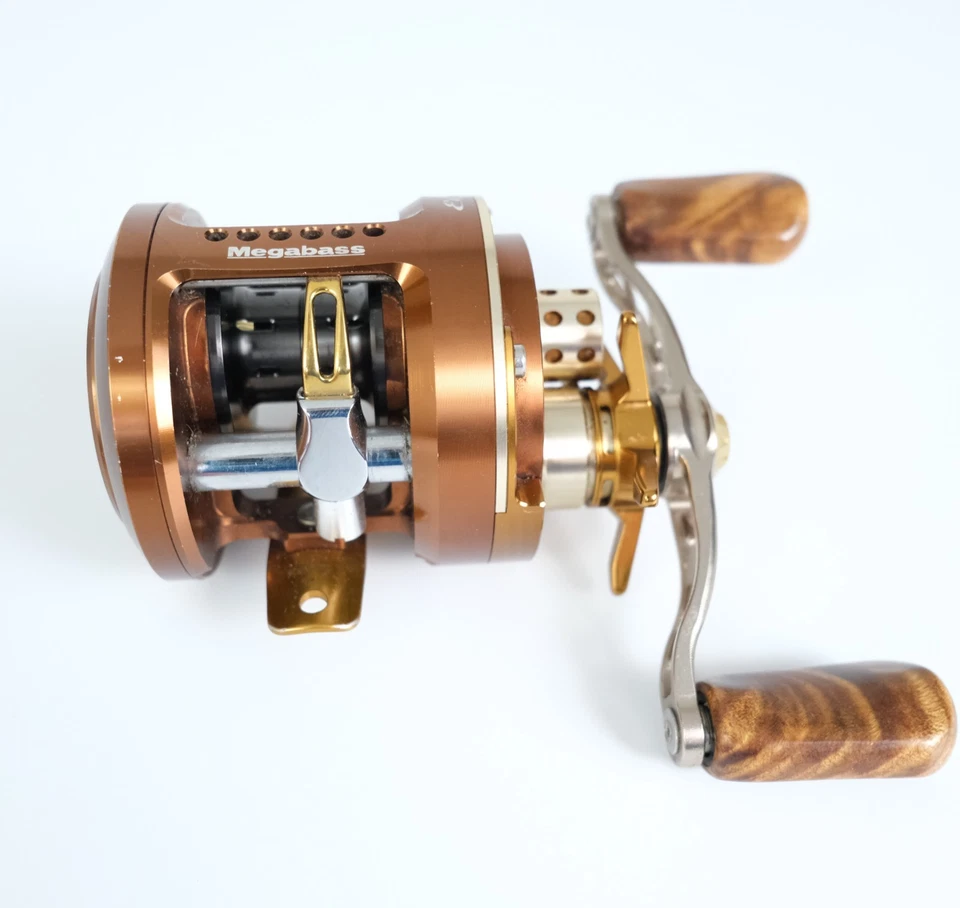 Megabass Monoblock Carrozzeria Evoluzion Limited Topaz 7.1:1, Livre, Supertuned - Image 3 of 4