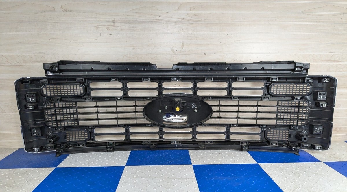 2023-2025 Ford Super Duty OEM NEW Chrome Grille F250 F350 F450