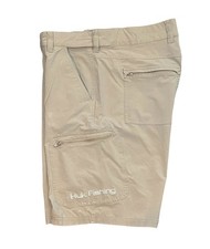 HUK Fishing Shorts Men  s Large Beige 10  Zip Pockets Quick Dry Stretch