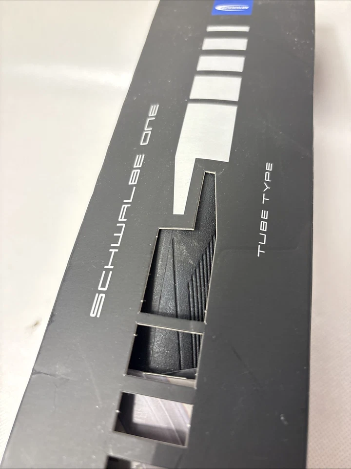 Pneu Schwalbe One - 20 x 1.1, Clincher, Dobrável, Preto, Performance Line, Addix - Imagem 4 de 4