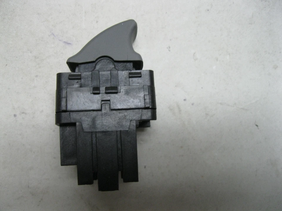 Door Window Switch Dorman 901-076 fits 00-05 Pontiac Montana - Imagem 3 de 4