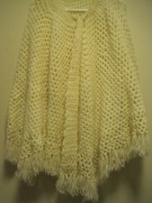 Vtg 70s HIPPY CREAM COLOR HANDMADE Crochet Fringed Poncho /CAPE
