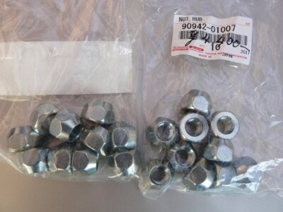 掛軸 TOYOTA LAND CRUISER 40 60 70 Genuine Wheel Lug Nut 15in x20 Set