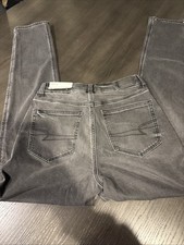 American Eagle Black Curvy Mom Jean Women  s Size 6 28W NWT