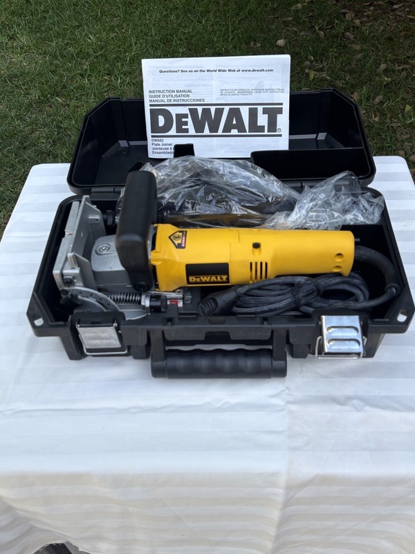 Dewalt  DW682 Plate Joiner