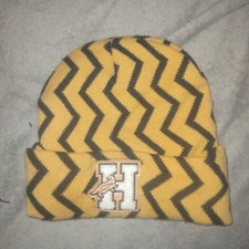 Harry Potter Hufflepuff Yellow Zigzag Knit Beanie Hat Fantasy Franchise