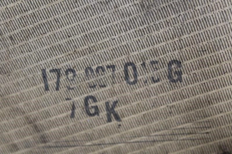 1980 1981 1982 1983 VOLKSWAGEN RABBIT PICKUP LEFT DRIVER DOOR TRIM PANEL GRAY - Image 4 of 4