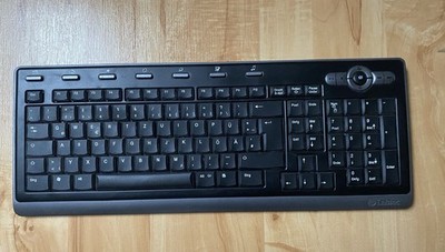 Labtec Ultra-Flat Wireless Desktop Tastatur schwarz