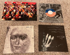 PEARL JAM FAN CLUB - 15 CHRISTMAS SINGLES (UNPLAYED), NEWSLETTERS, VHC/TEN CLUB — photo 2