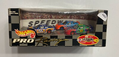 ホットウィール Hot Wheels ペティ レーシングファミリー ホットウィール THE PETTY RACING FAMILY